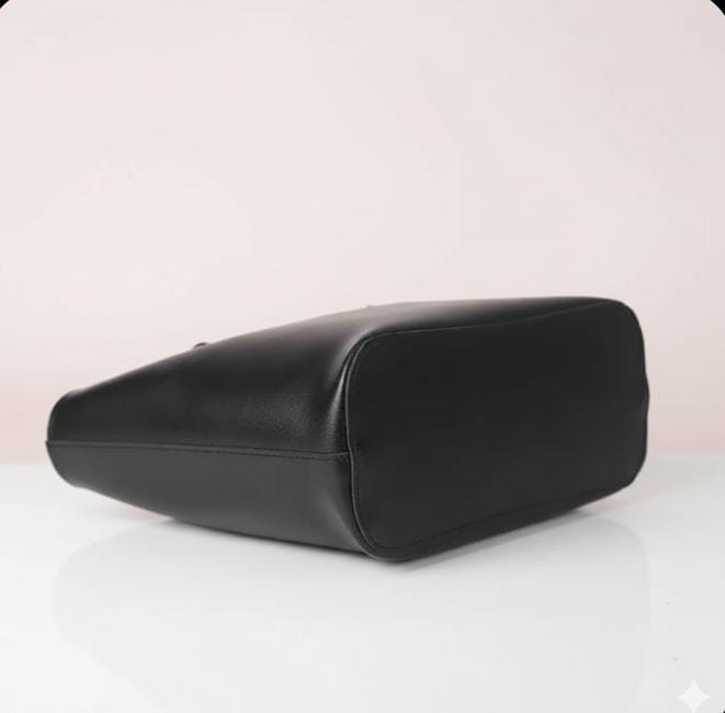 Chain Straps Tote Bags